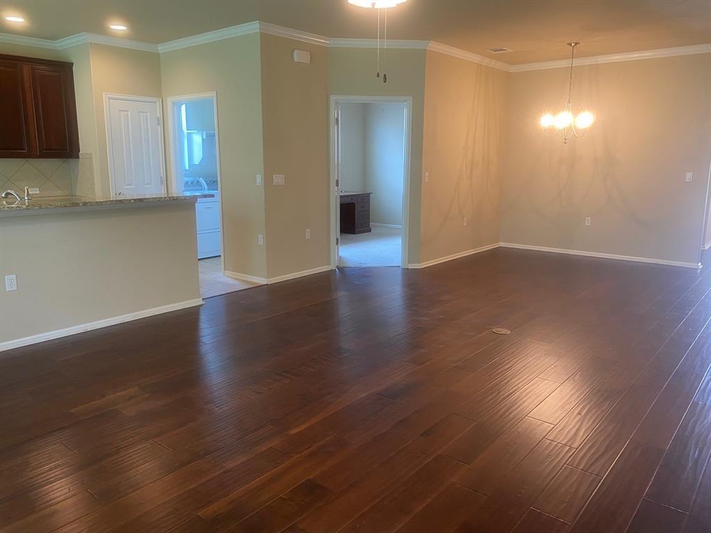 721 Independence Creek Ln Property Photo 18