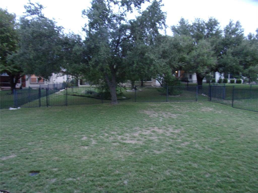 721 Independence Creek Ln Property Photo 33