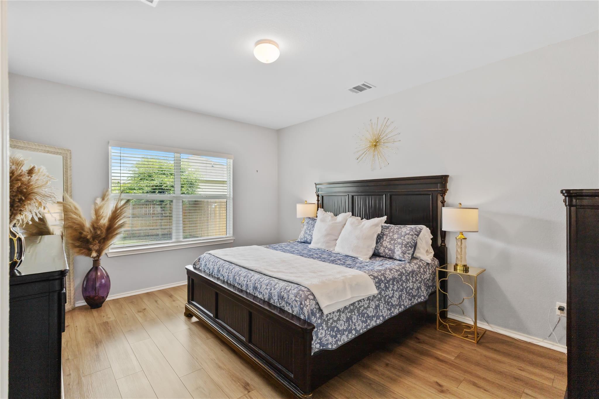 425 Perfect World Loop Property Photo 12