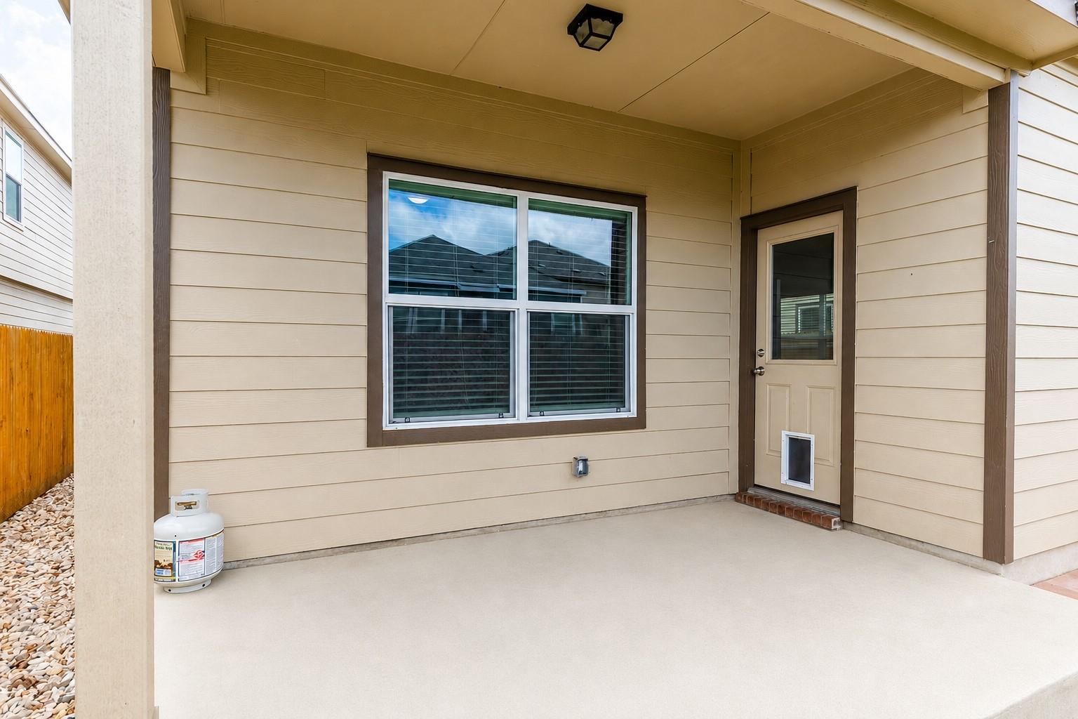 425 Perfect World Loop Property Photo 24