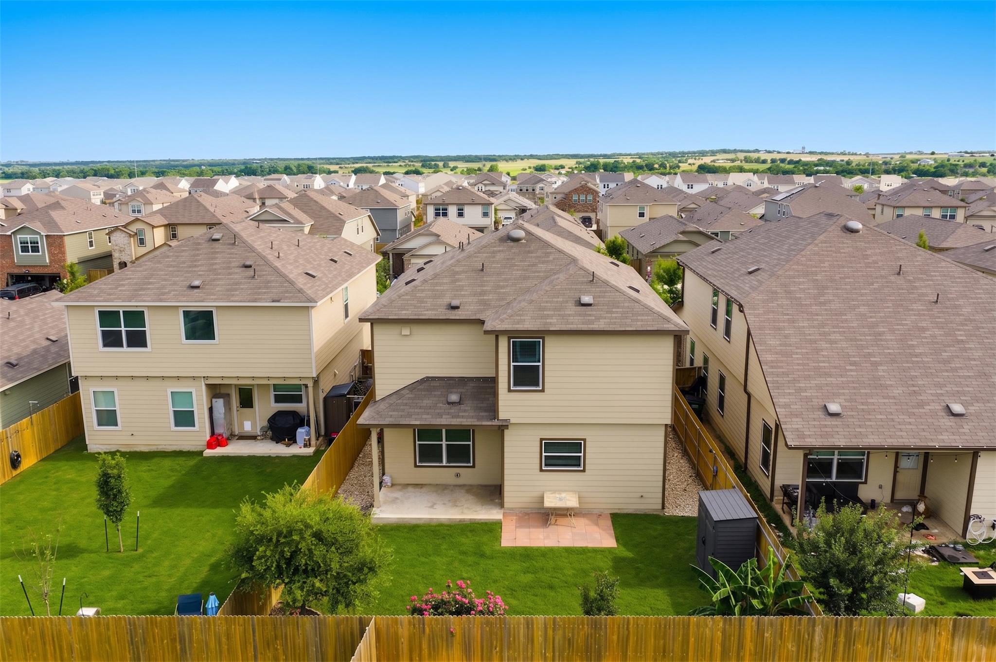 425 Perfect World Loop Property Photo 27