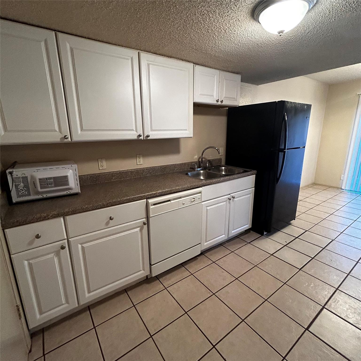 7204 Creekside Dr #b Property Photo 9