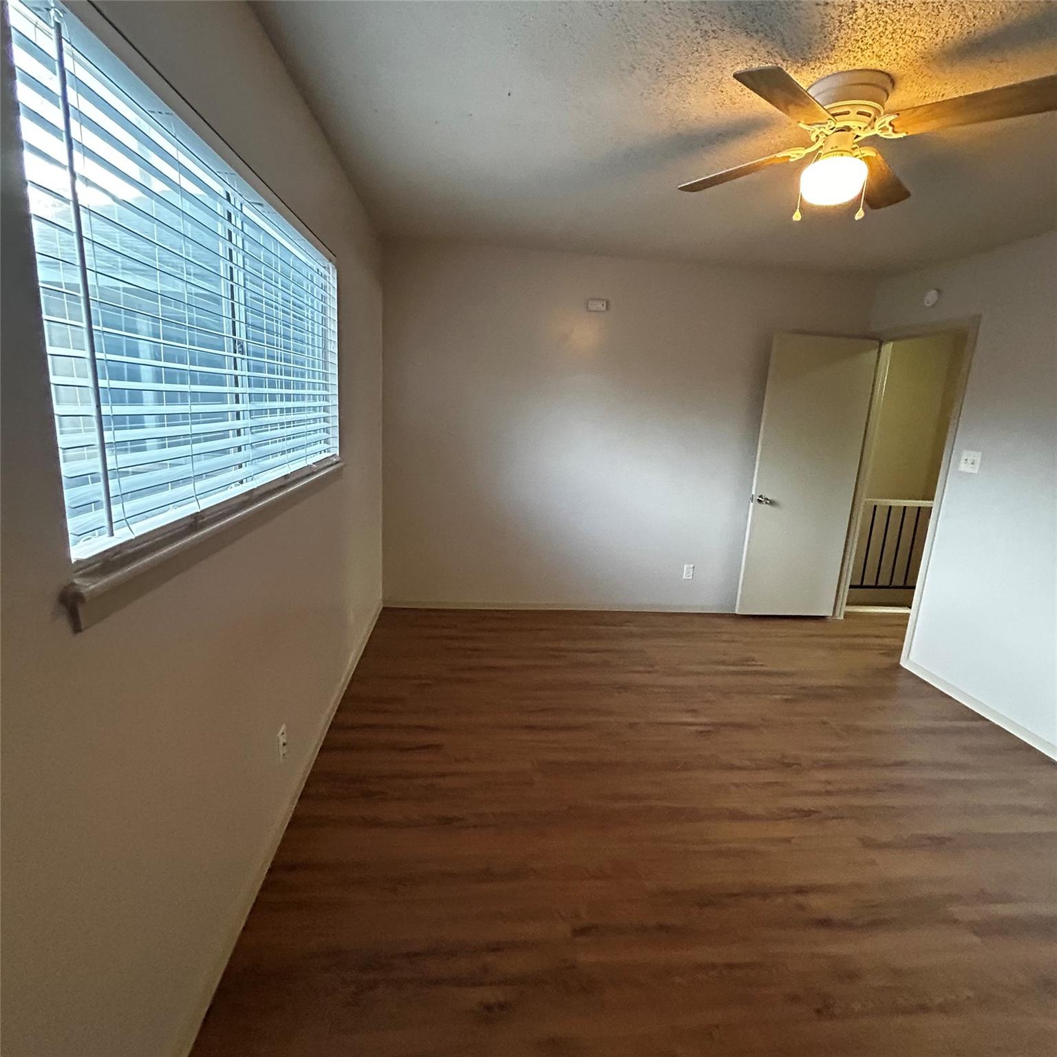 7204 Creekside Dr #b Property Photo 14