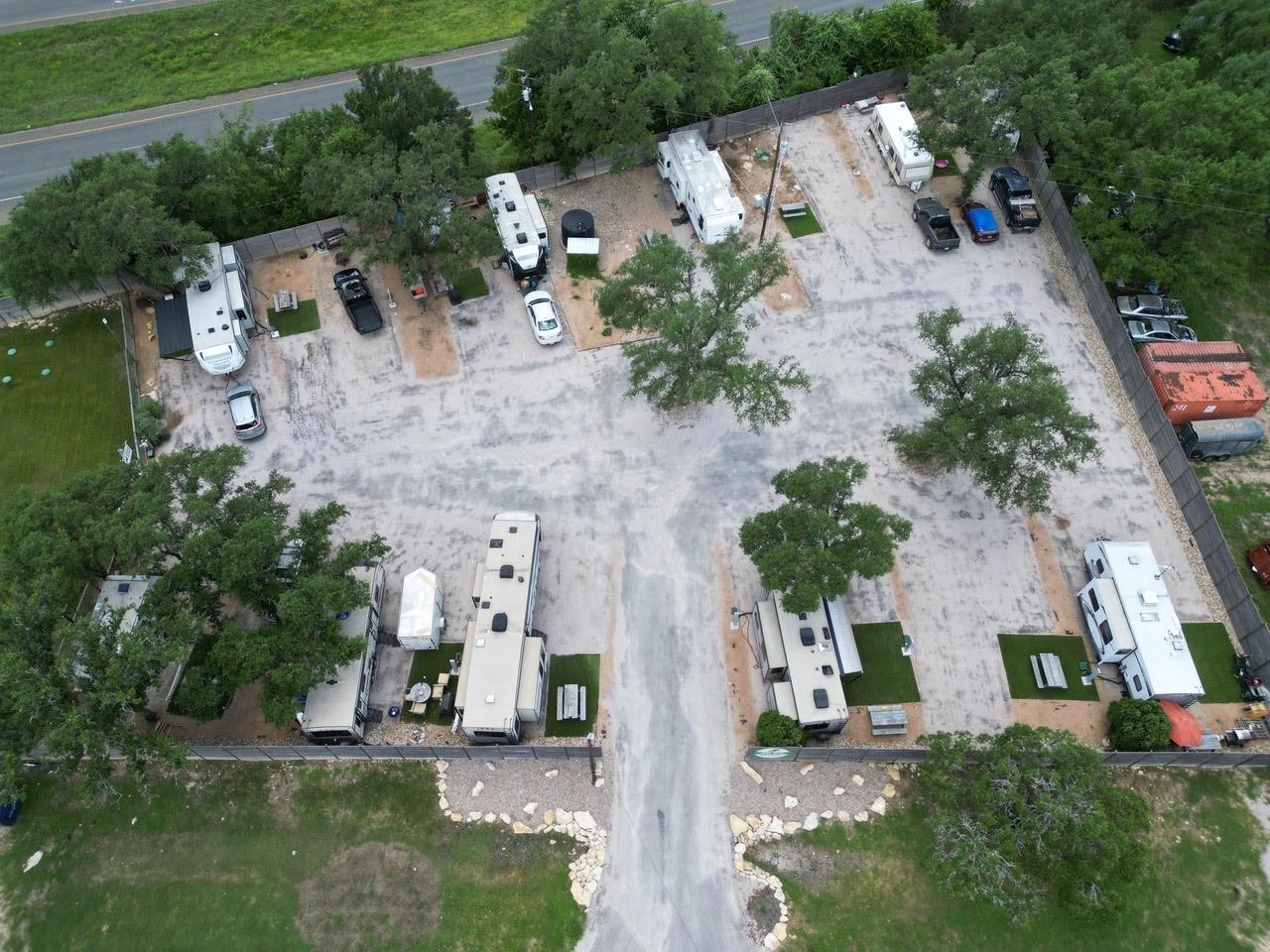 620 281 Loop Rd Property Photo 2