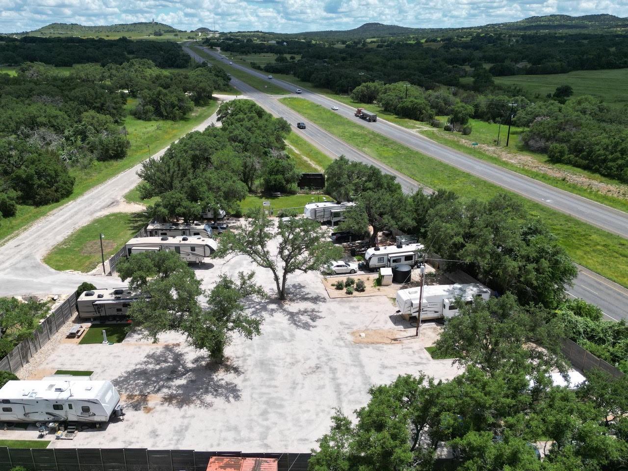 620 281 Loop Rd Property Photo 3