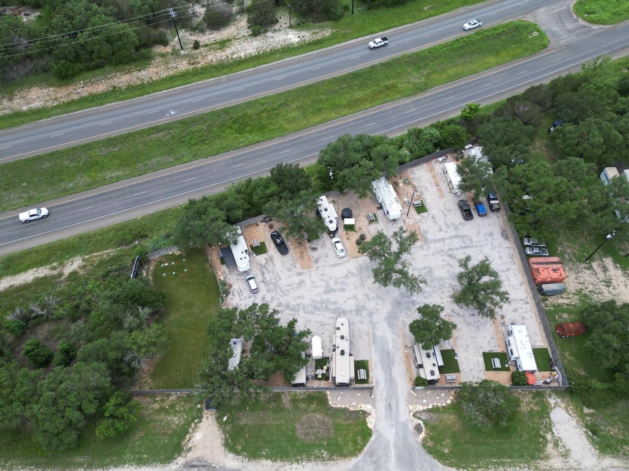 620 281 Loop Rd Property Photo 4