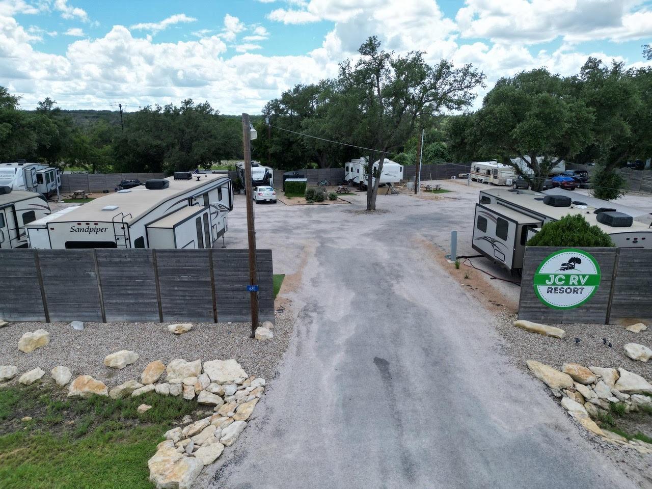 620 281 Loop Rd Property Photo 7