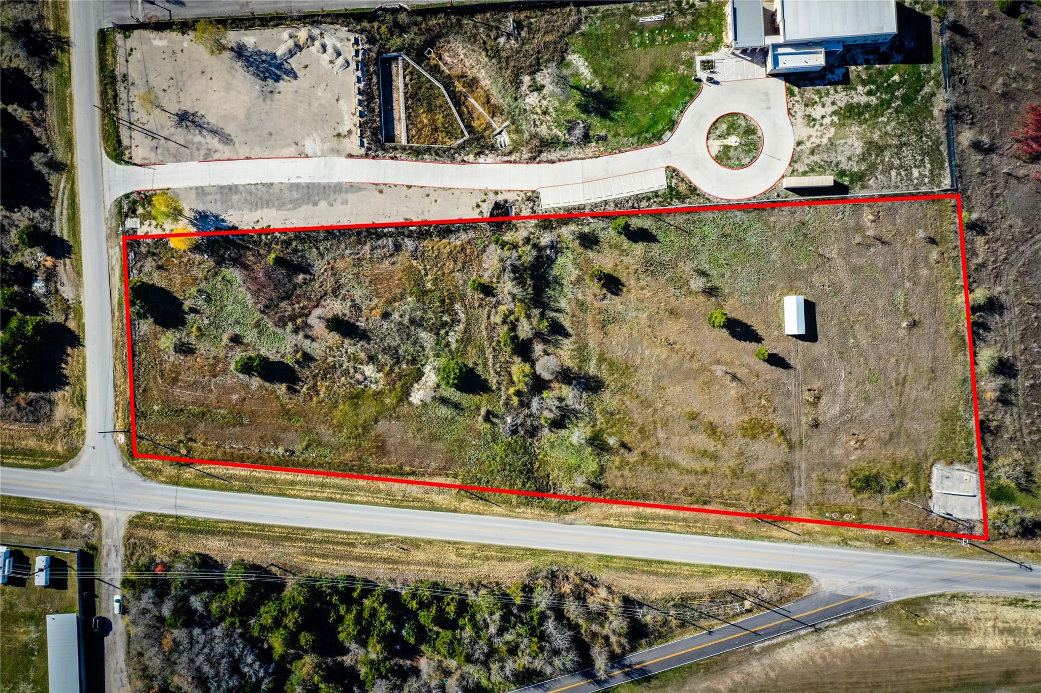 10109 Decker Lake Rd Property Photo 3