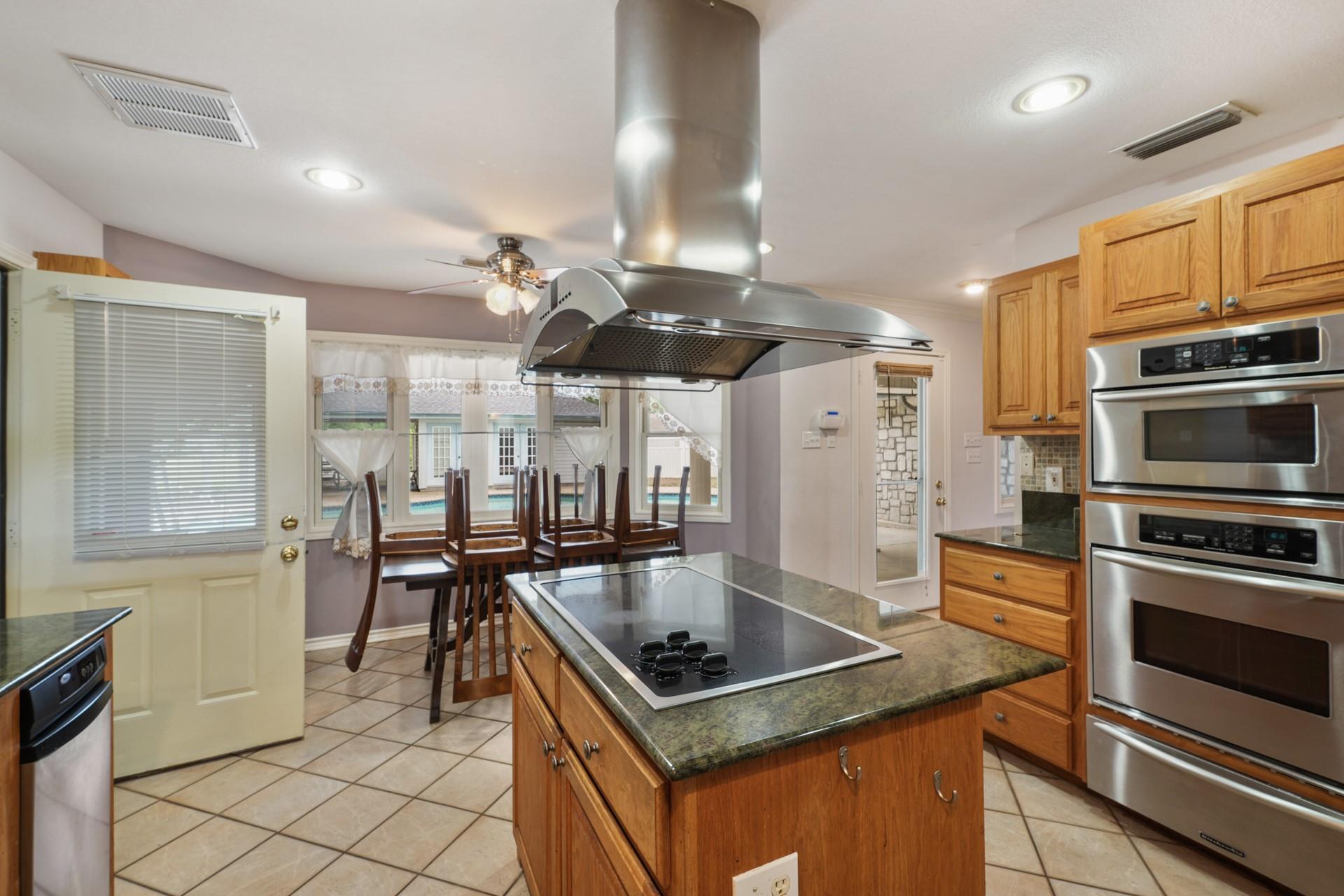 6625 E Post Rd Property Photo 14