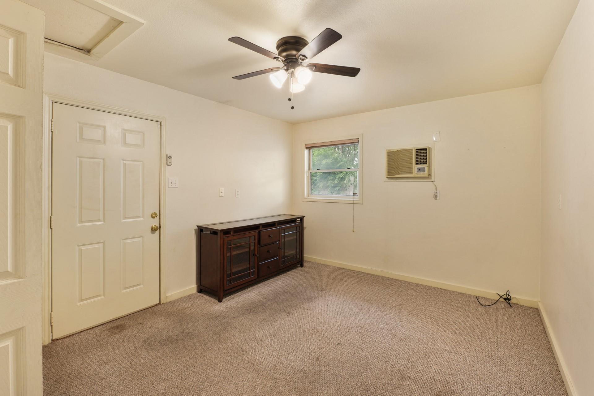 6625 E Post Rd Property Photo 17