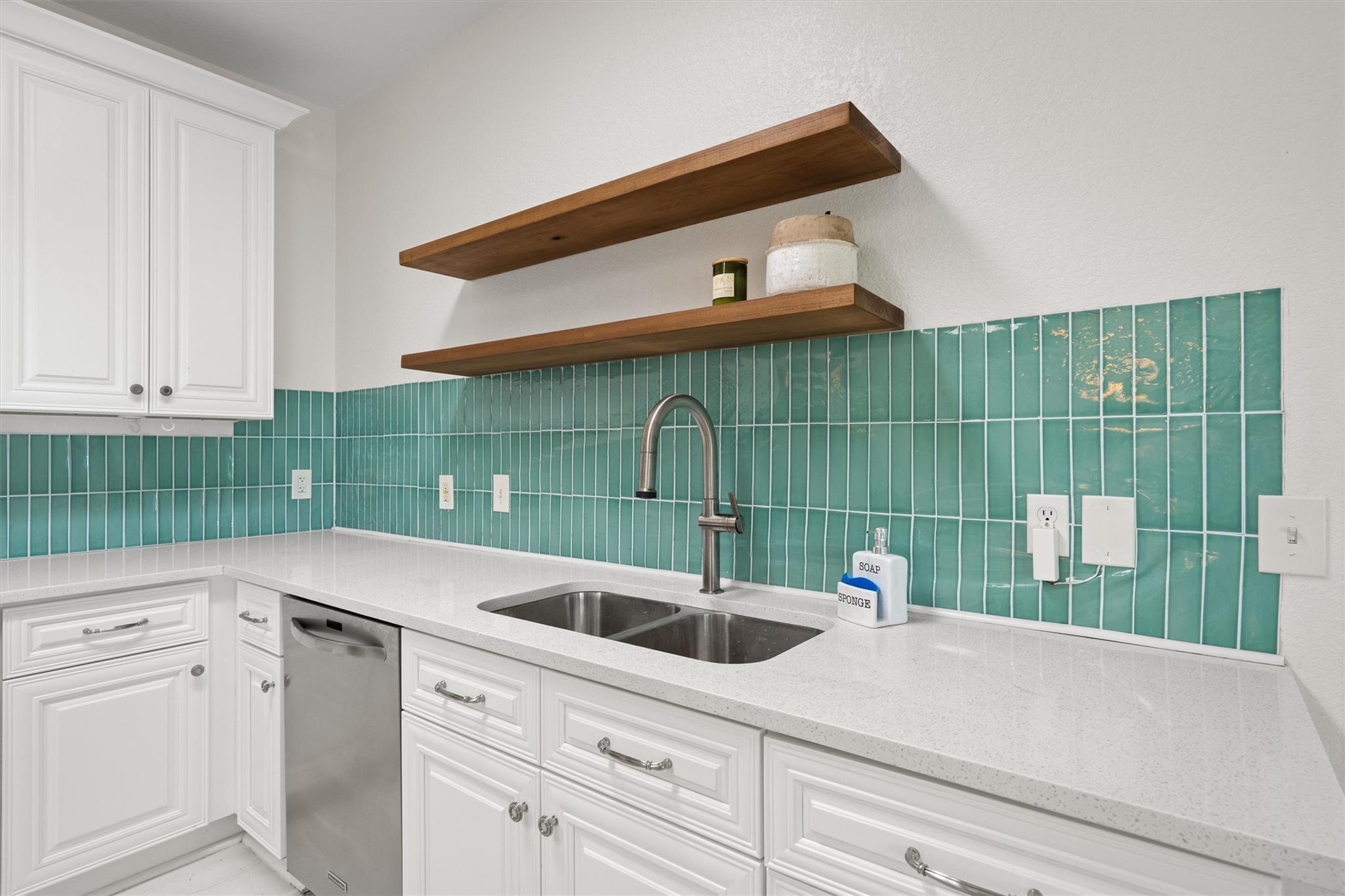 8353 Steamline Cir Property Photo 5