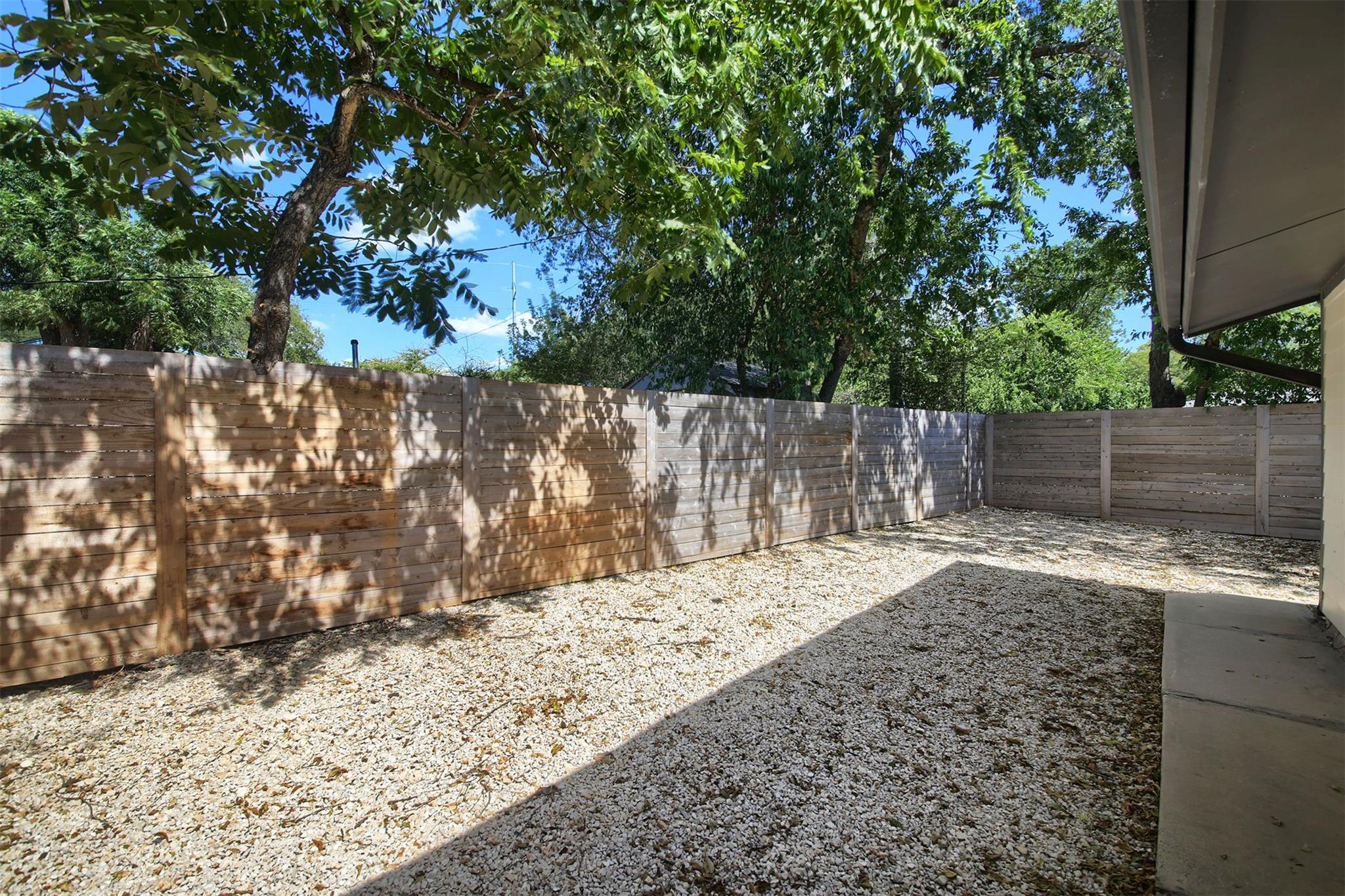 2101 Benwick Cir #b Property Photo 14