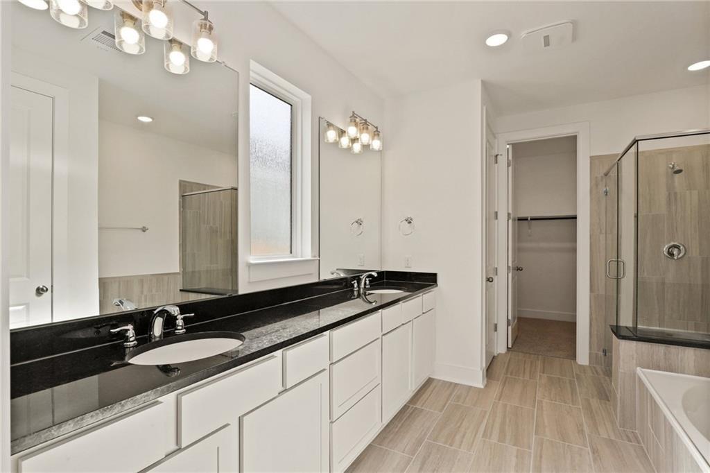 1821 Donetto Dr Property Photo 17