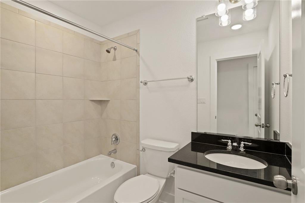 1821 Donetto Dr Property Photo 20