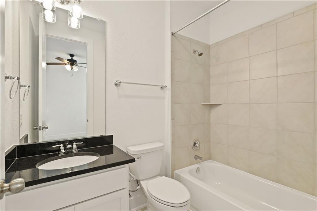 1821 Donetto Dr Property Photo 23