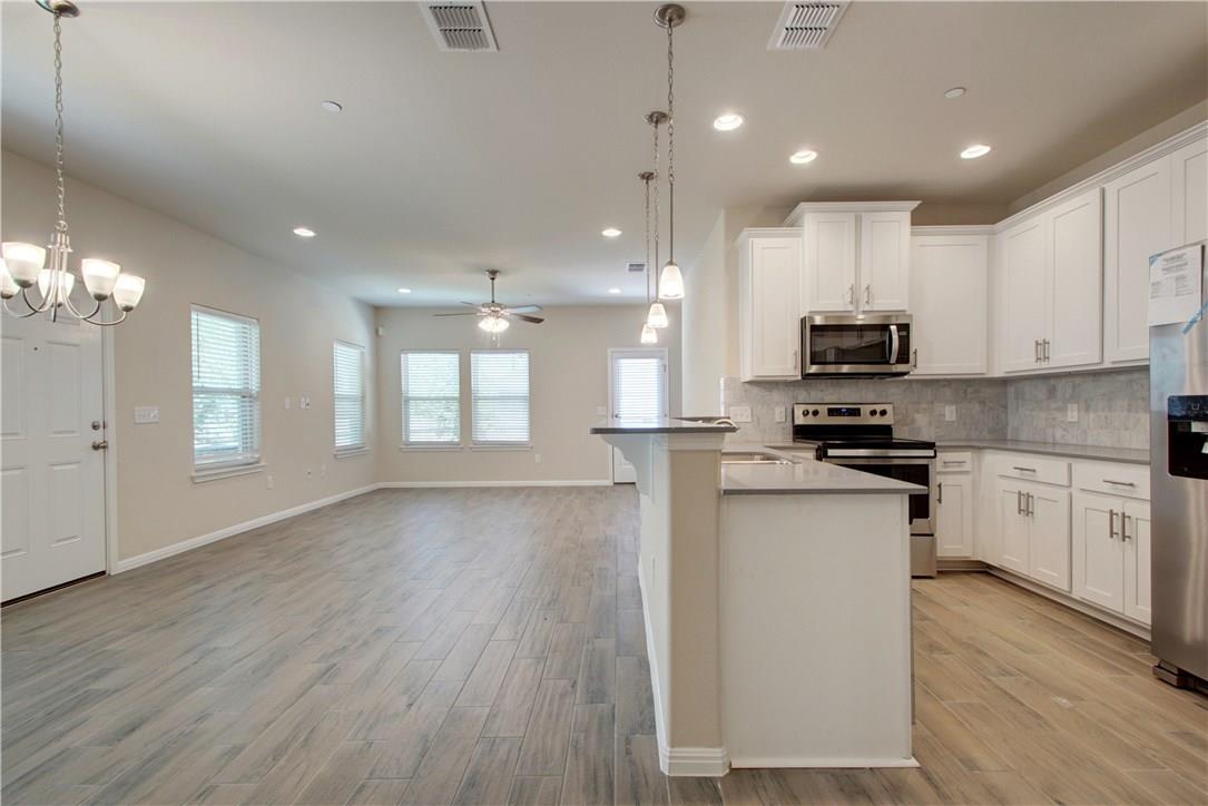 12917 Leatherback Ln Property Photo 8