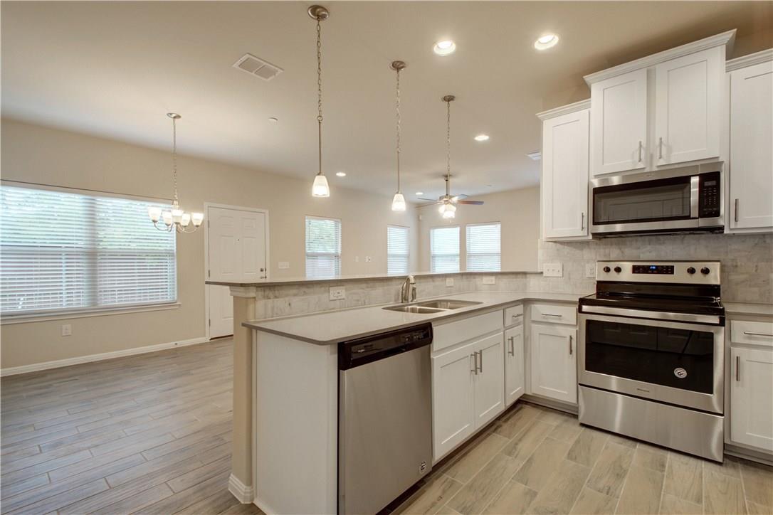 12917 Leatherback Ln Property Photo 10