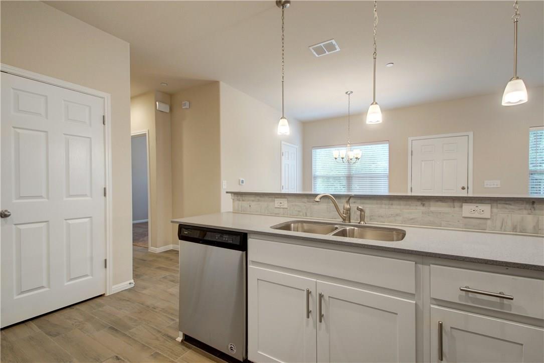 12917 Leatherback Ln Property Photo 12