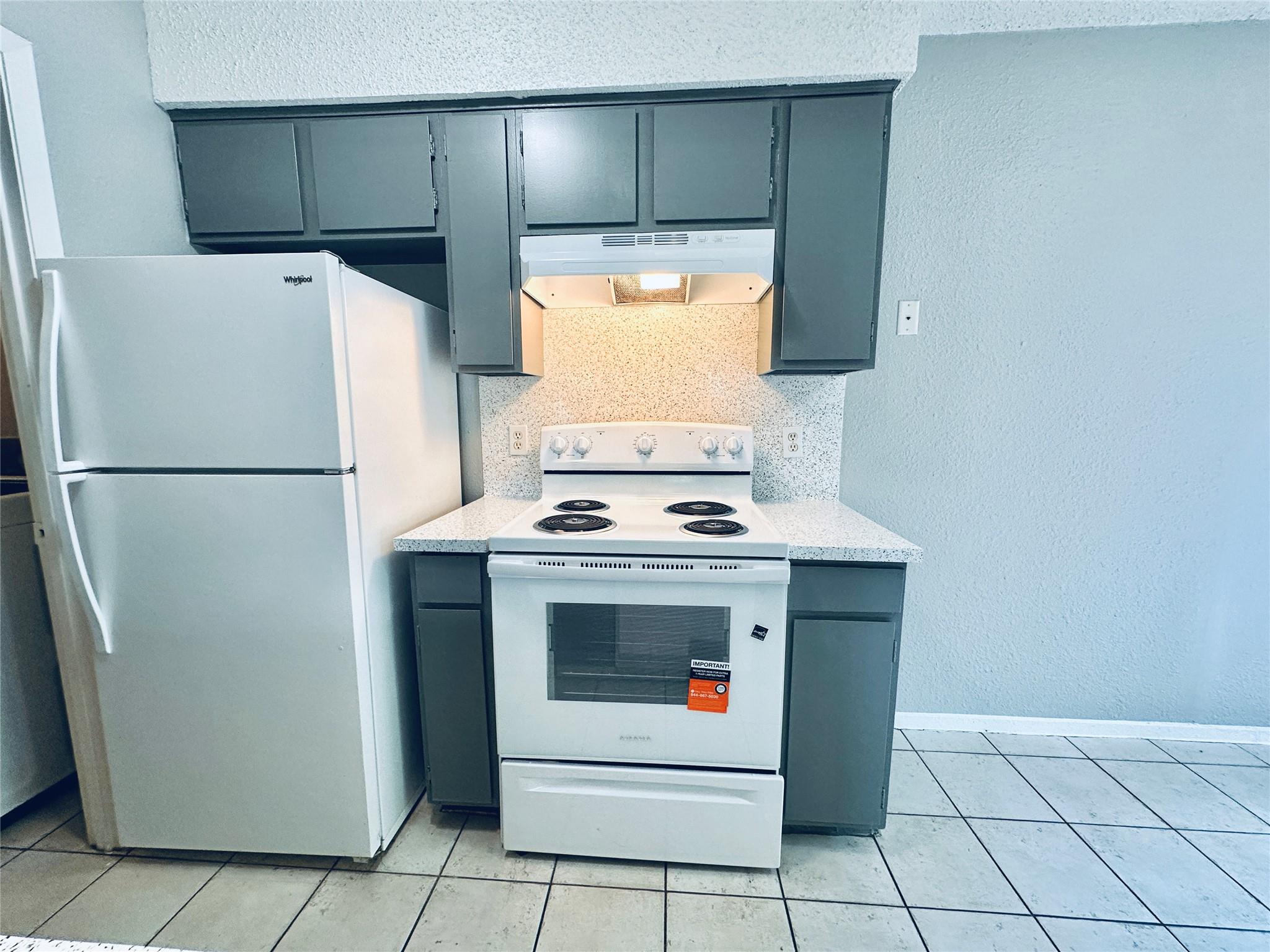 1318 Southport Dr #b Property Photo 10