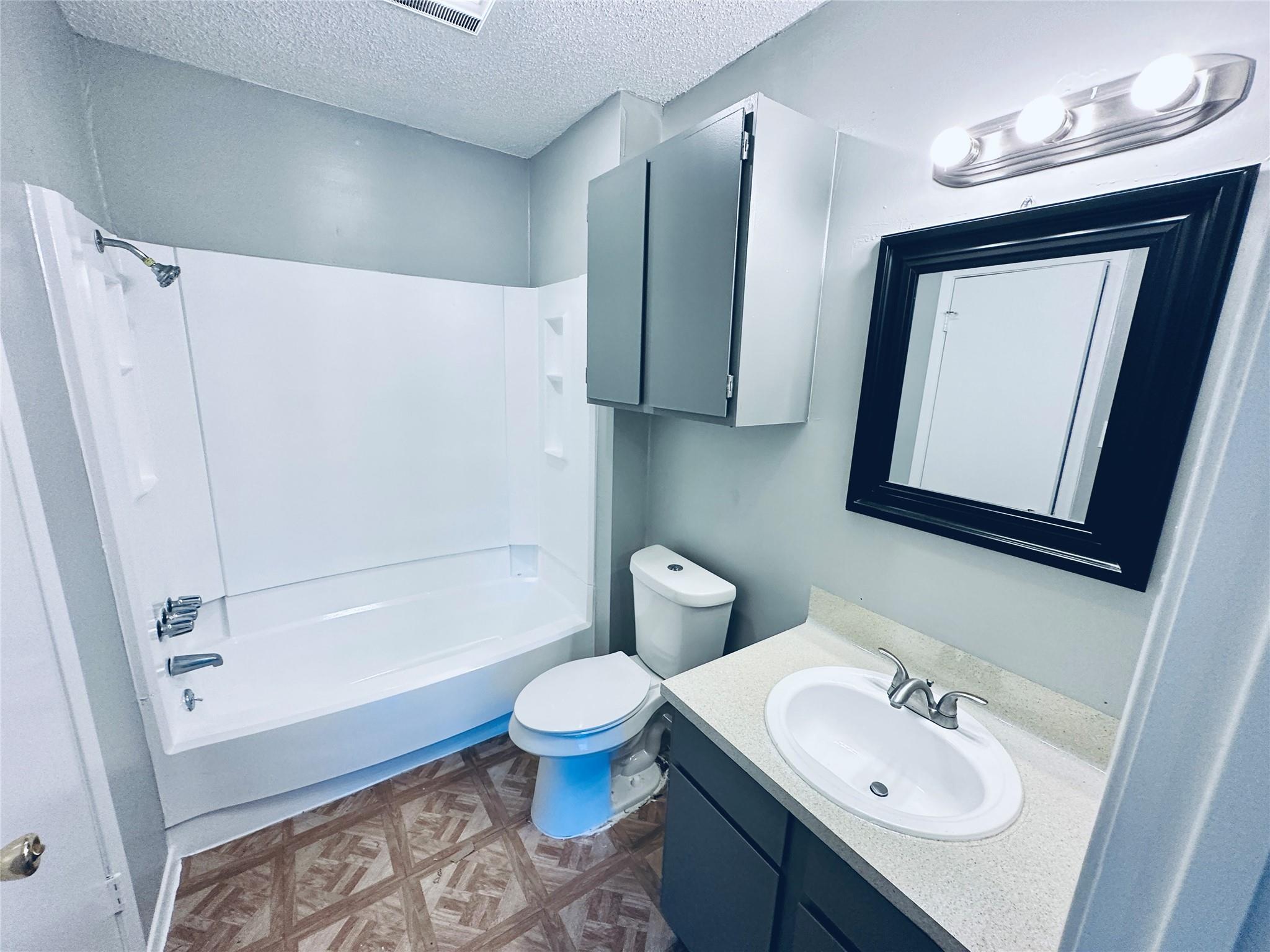 1318 Southport Dr #b Property Photo 37