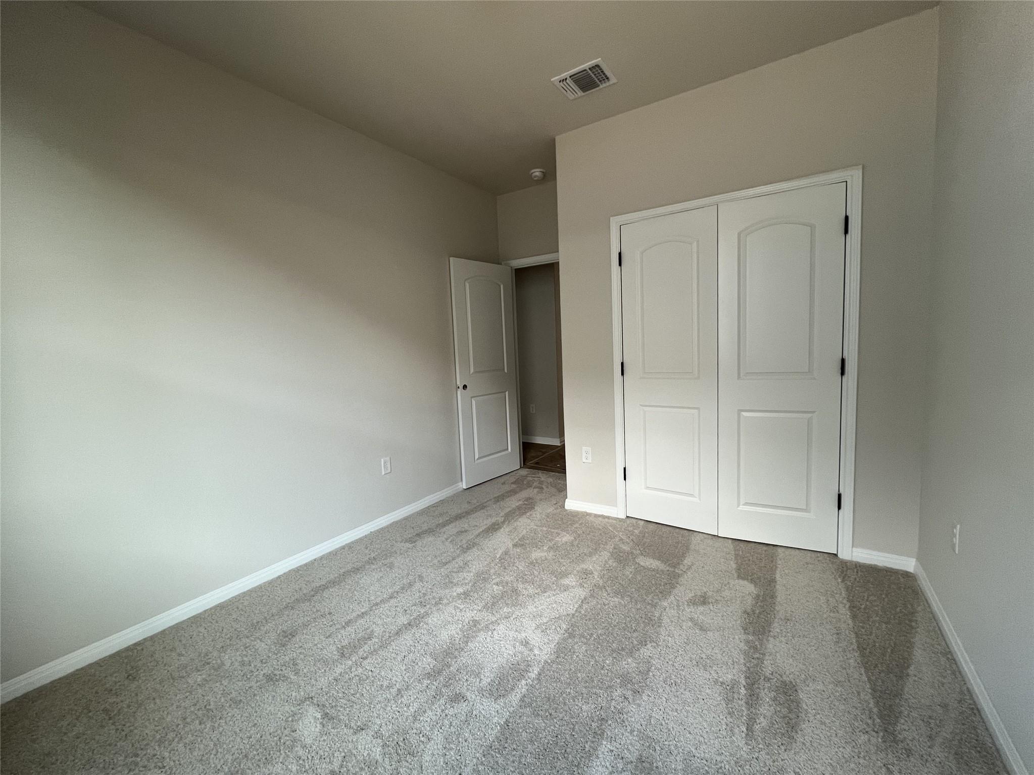 118 Prairie Falls Dr Property Photo 14