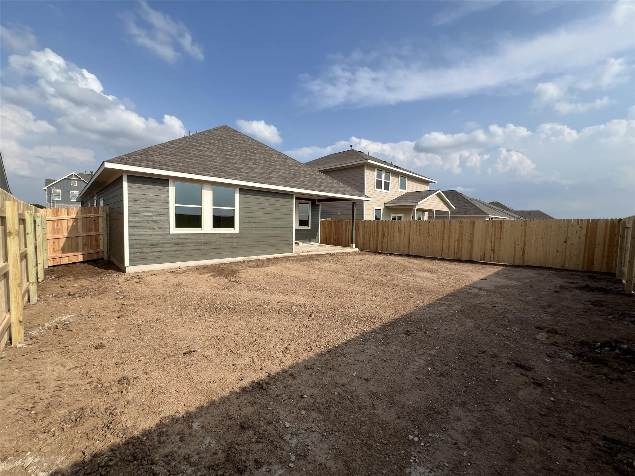 118 Prairie Falls Dr Property Photo 28