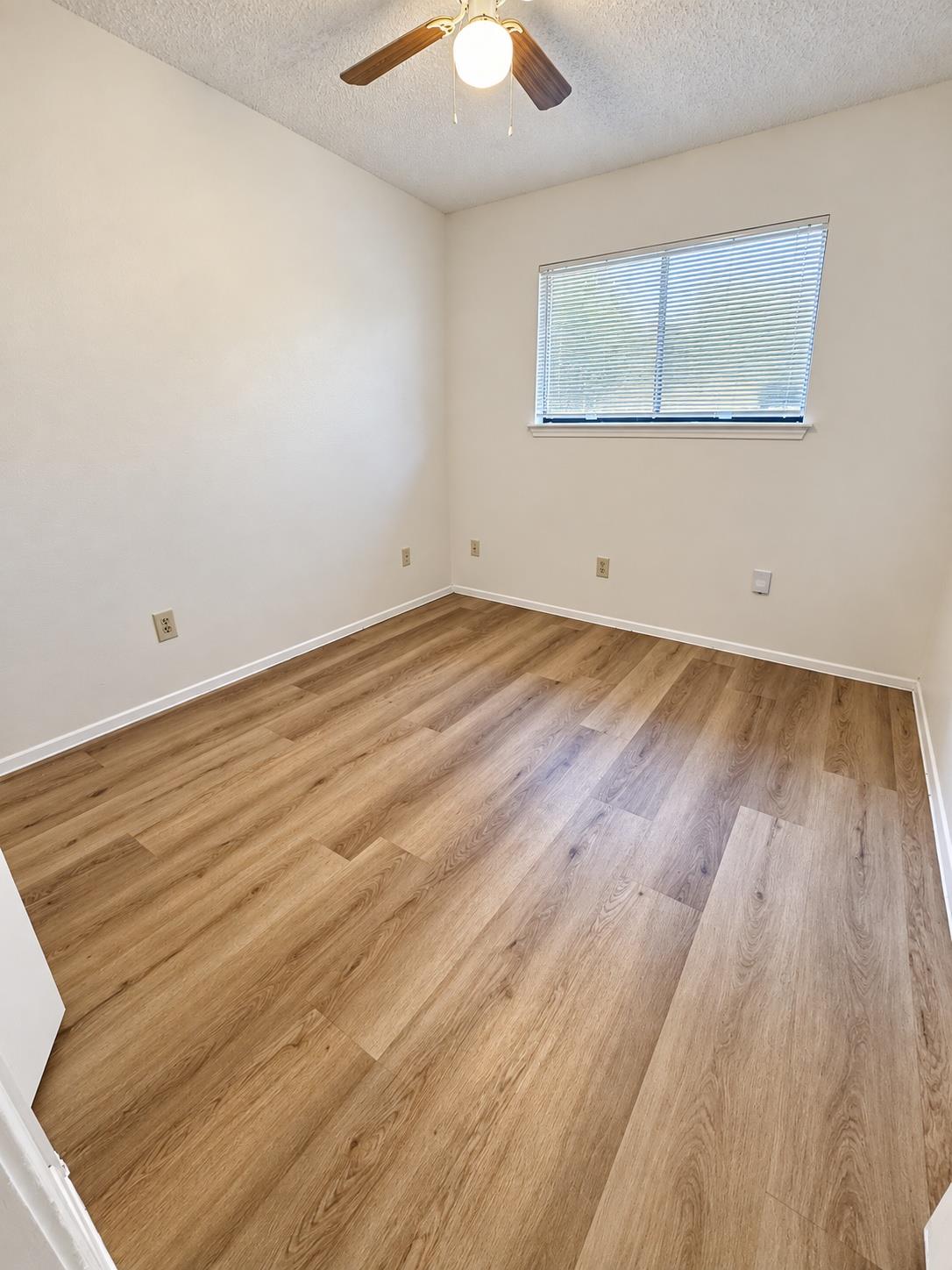607 Rollingway Dr #a Property Photo 8