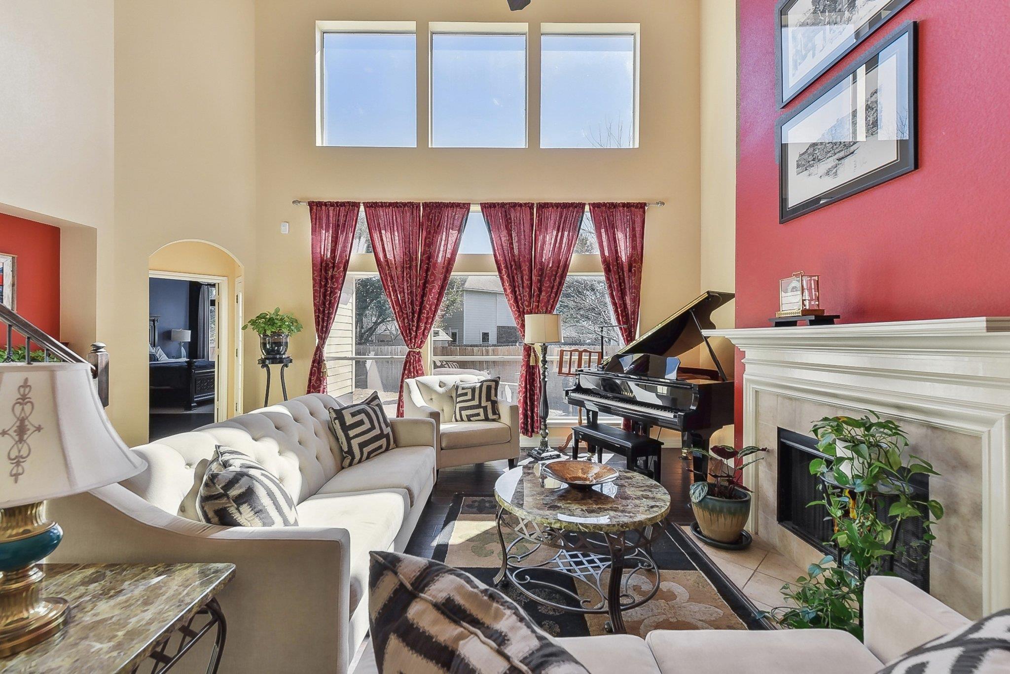 195 Invierno St Property Photo 11