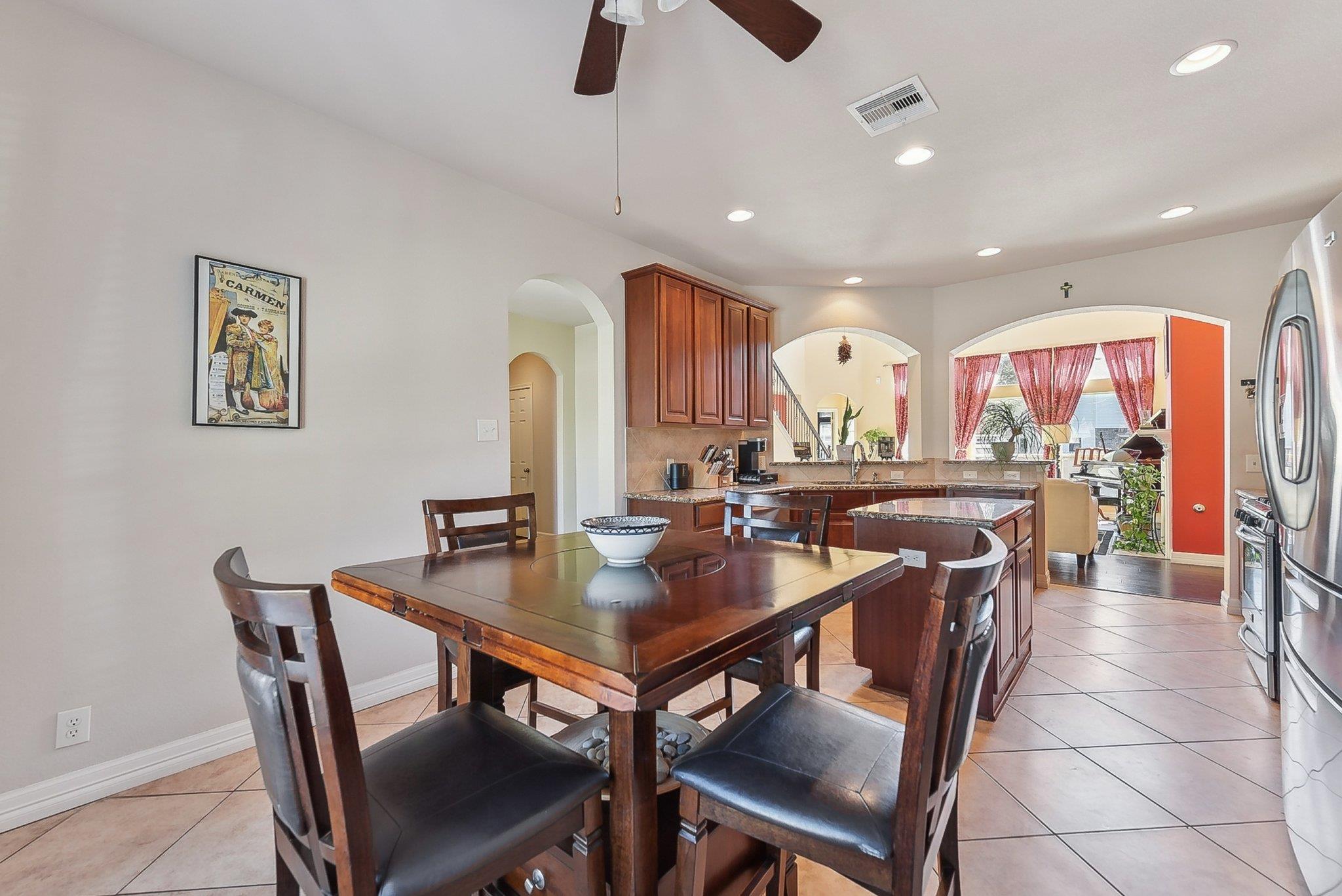 195 Invierno St Property Photo 20