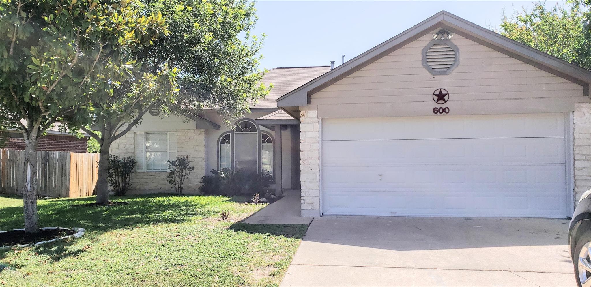 600 Clear Spring Ln None Property Photo 1
