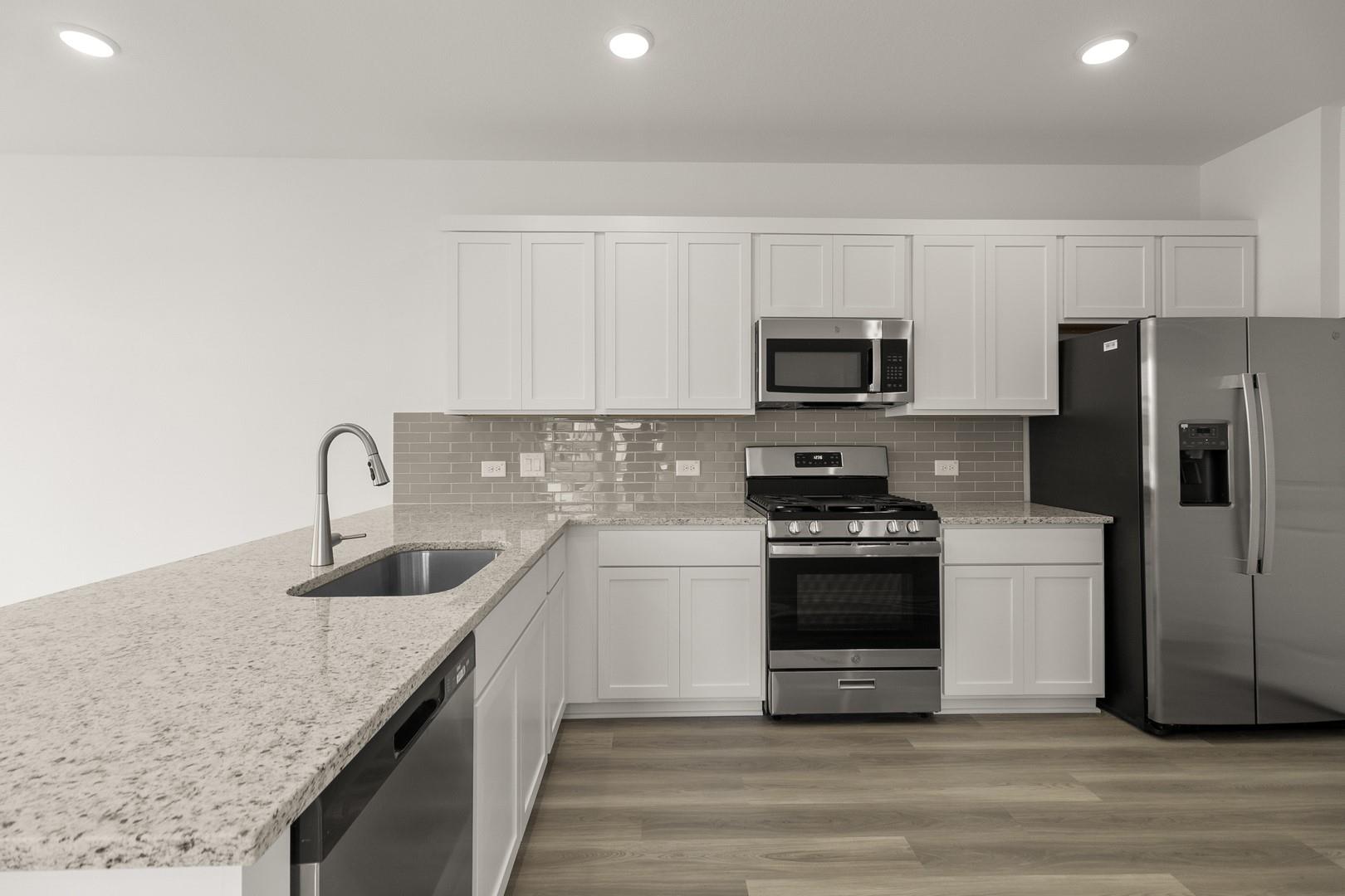 1648 Esplanade Pkwy Property Photo 4