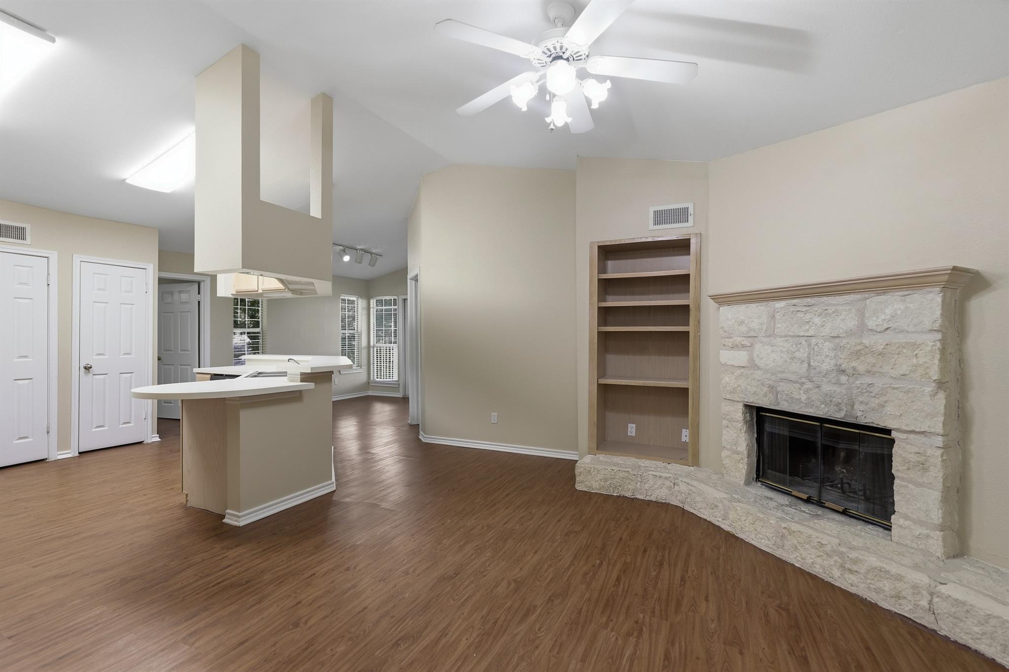 6804 N Capital Of Texas Hwy #422 Property Photo 2