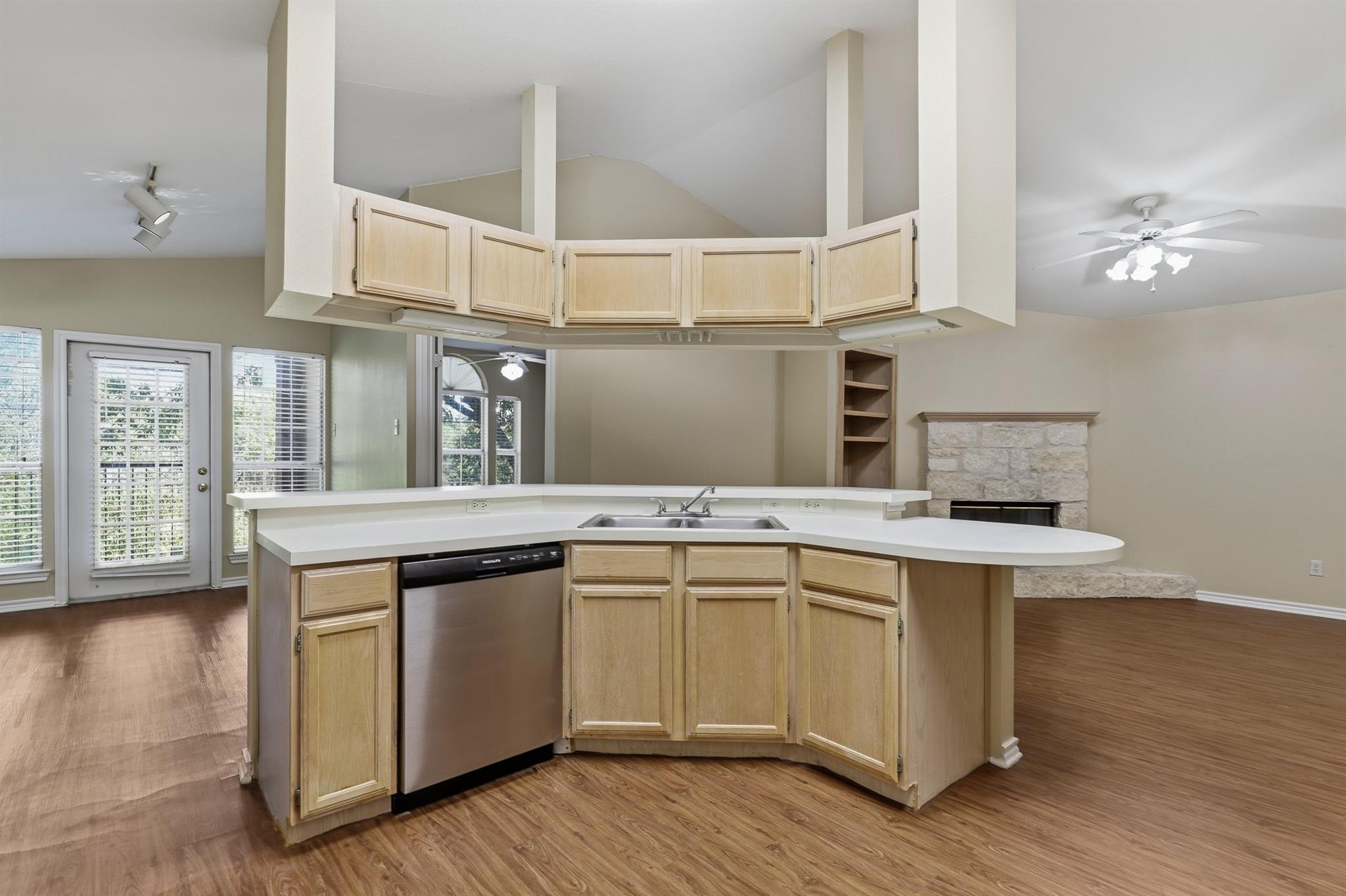 6804 N Capital Of Texas Hwy #422 Property Photo 3