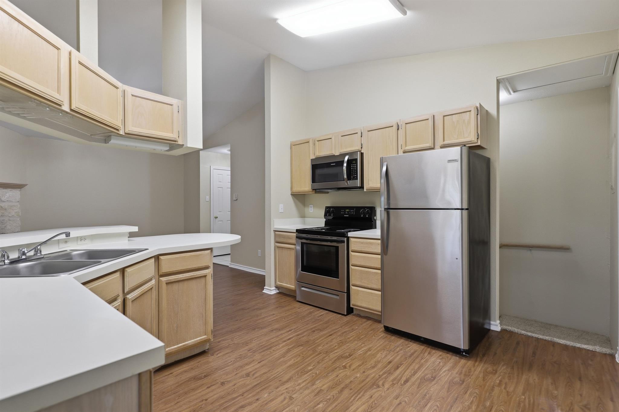 6804 N Capital Of Texas Hwy #422 Property Photo 4