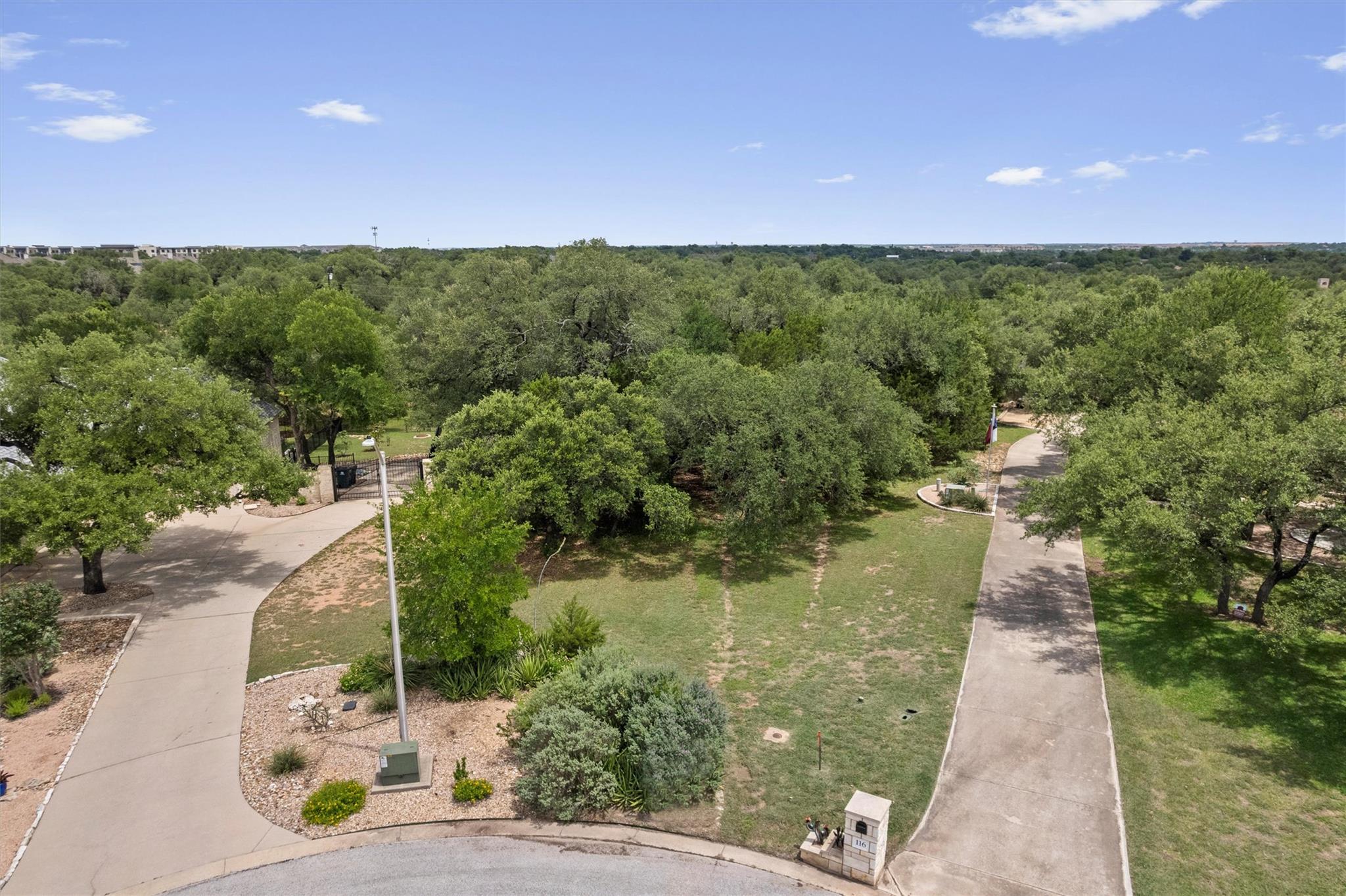 120 E Rustle Cv Property Photo 16