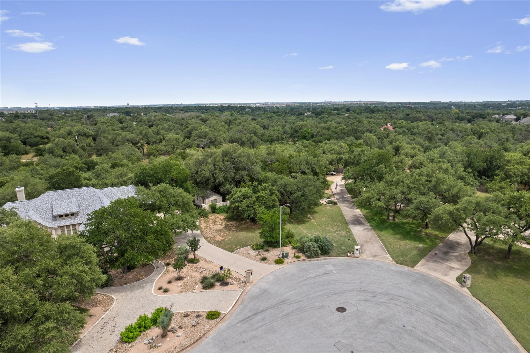 120 E Rustle Cv Property Photo 18