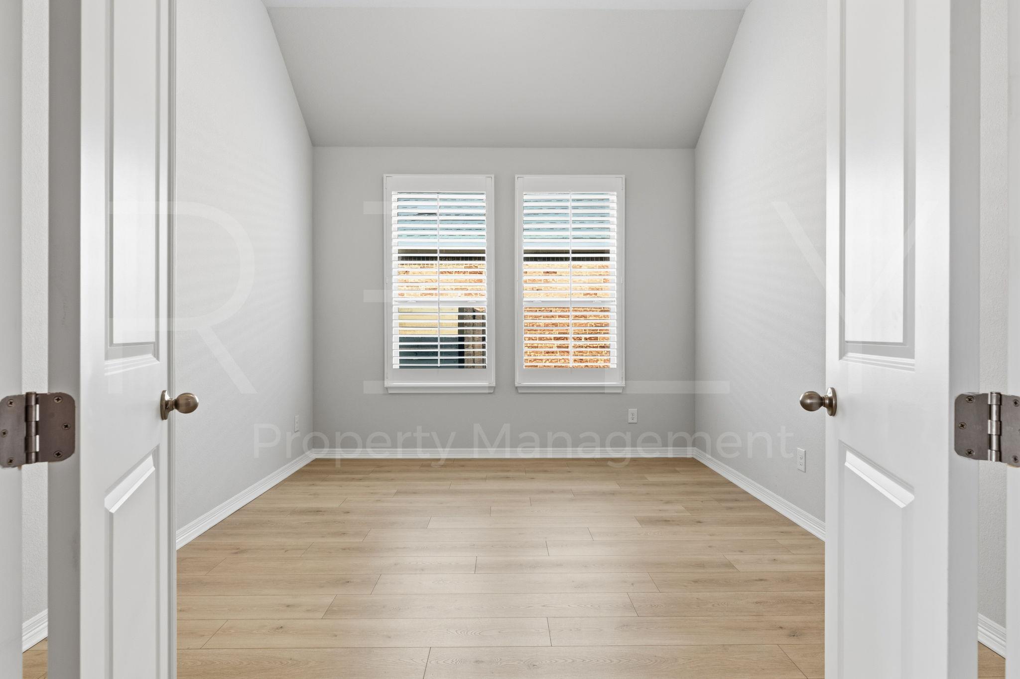 1017 Spring Gulch Ln Property Photo 12
