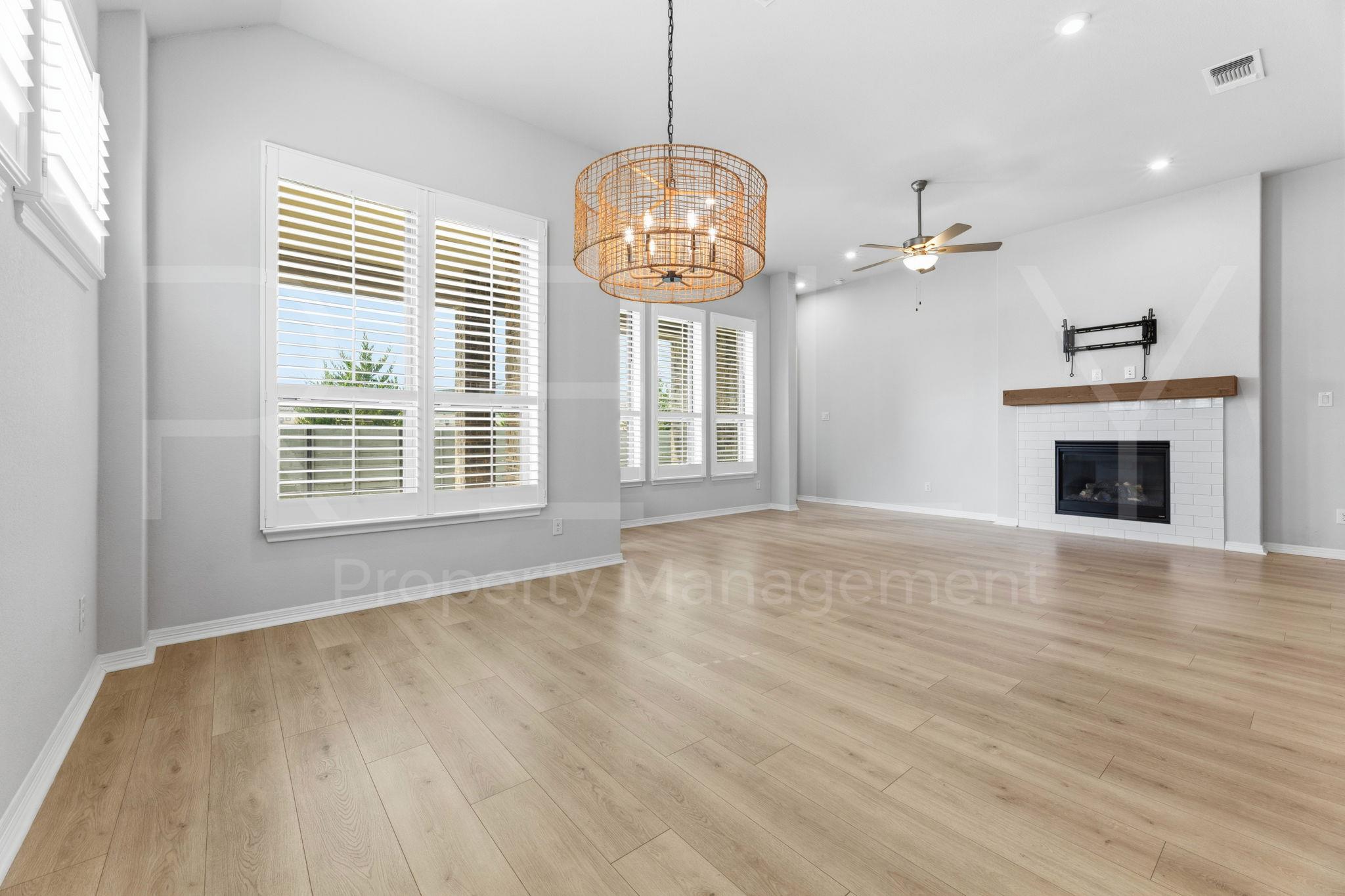 1017 Spring Gulch Ln Property Photo 18