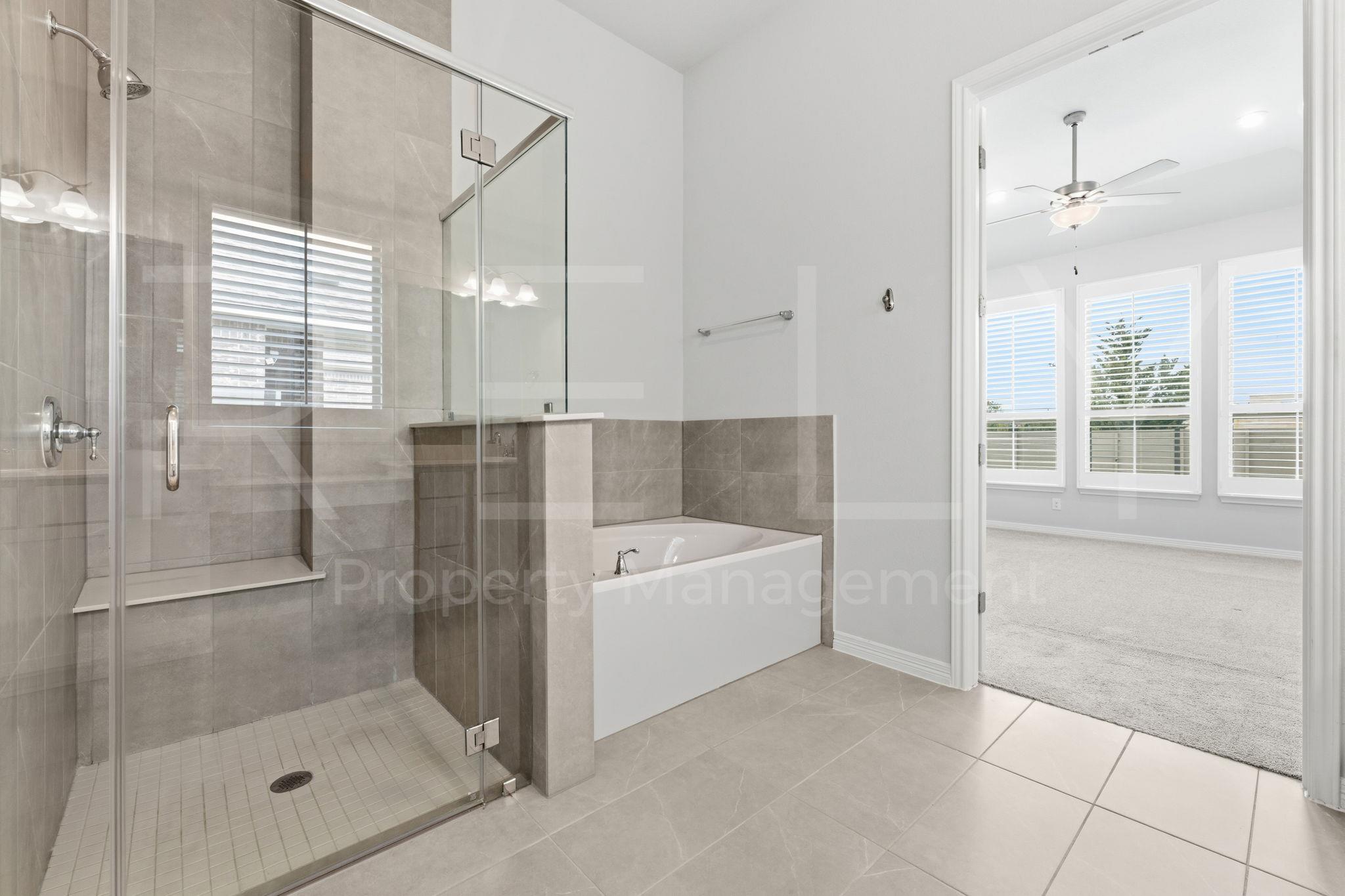 1017 Spring Gulch Ln Property Photo 27