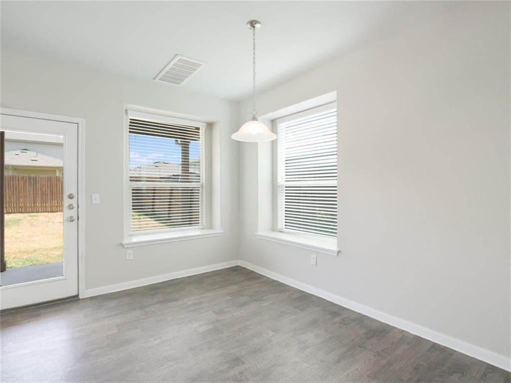 12112 Timber Arch Ln Property Photo 9