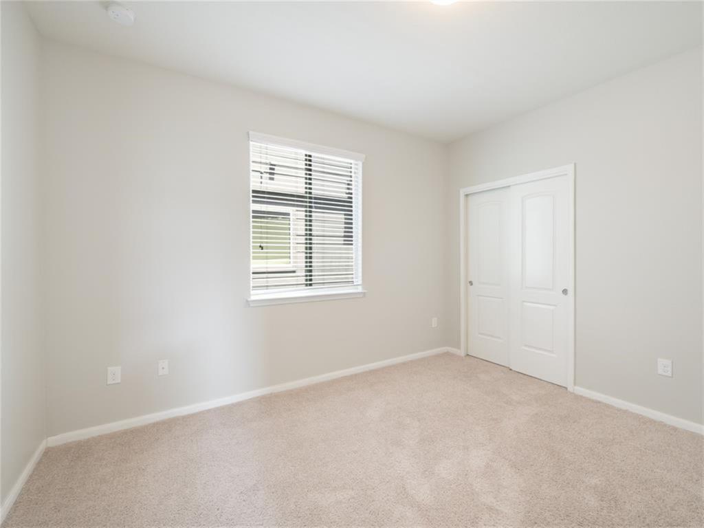 12112 Timber Arch Ln Property Photo 11
