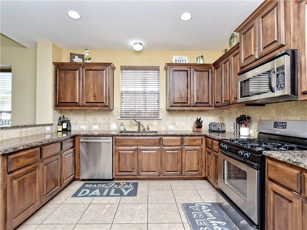 1802 Greenside Trl Property Photo 6