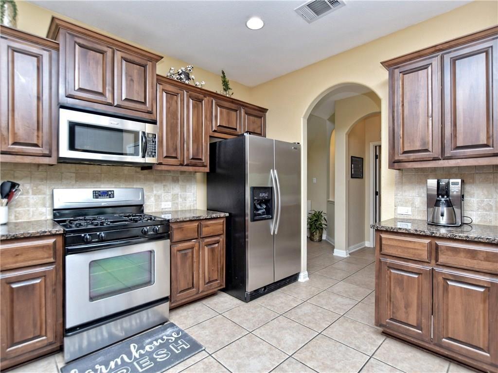 1802 Greenside Trl Property Photo 7