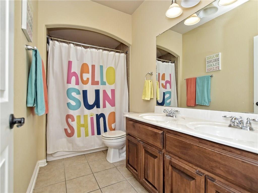 1802 Greenside Trl Property Photo 13