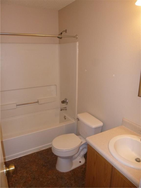 2704 Vinson Ct Property Photo 13