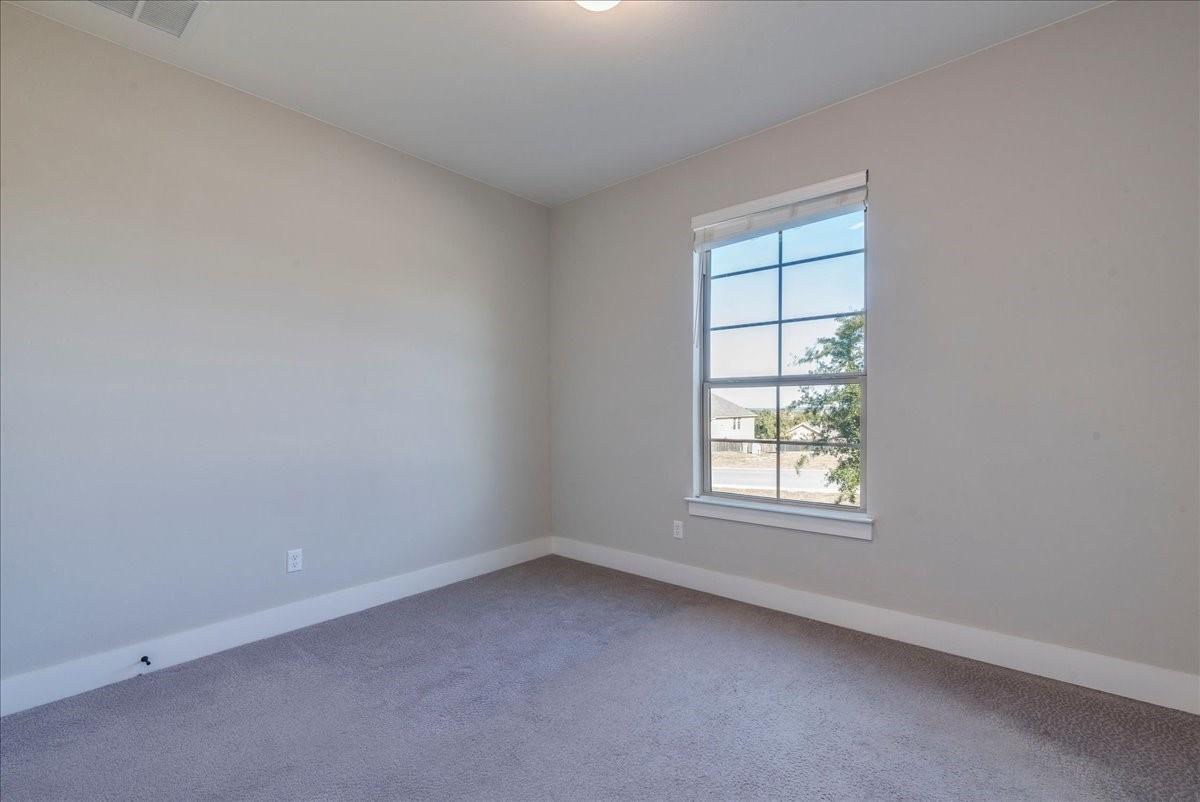 222 Fort Sumner St Property Photo 26