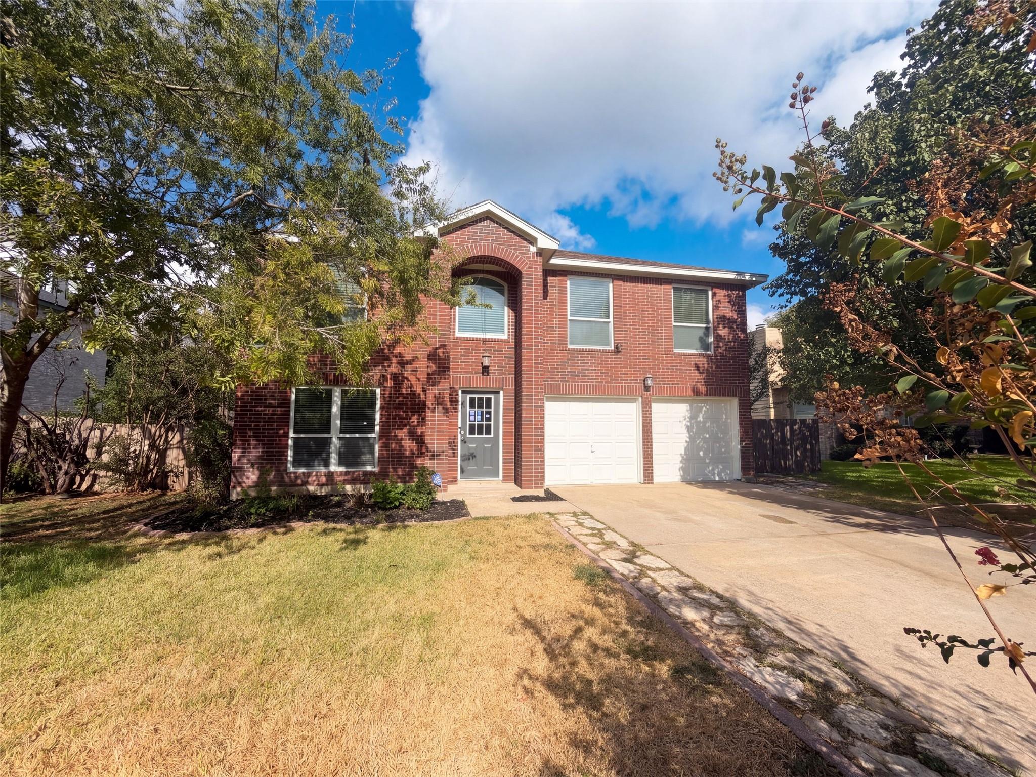 1722 Woods Blvd Property Photo 1