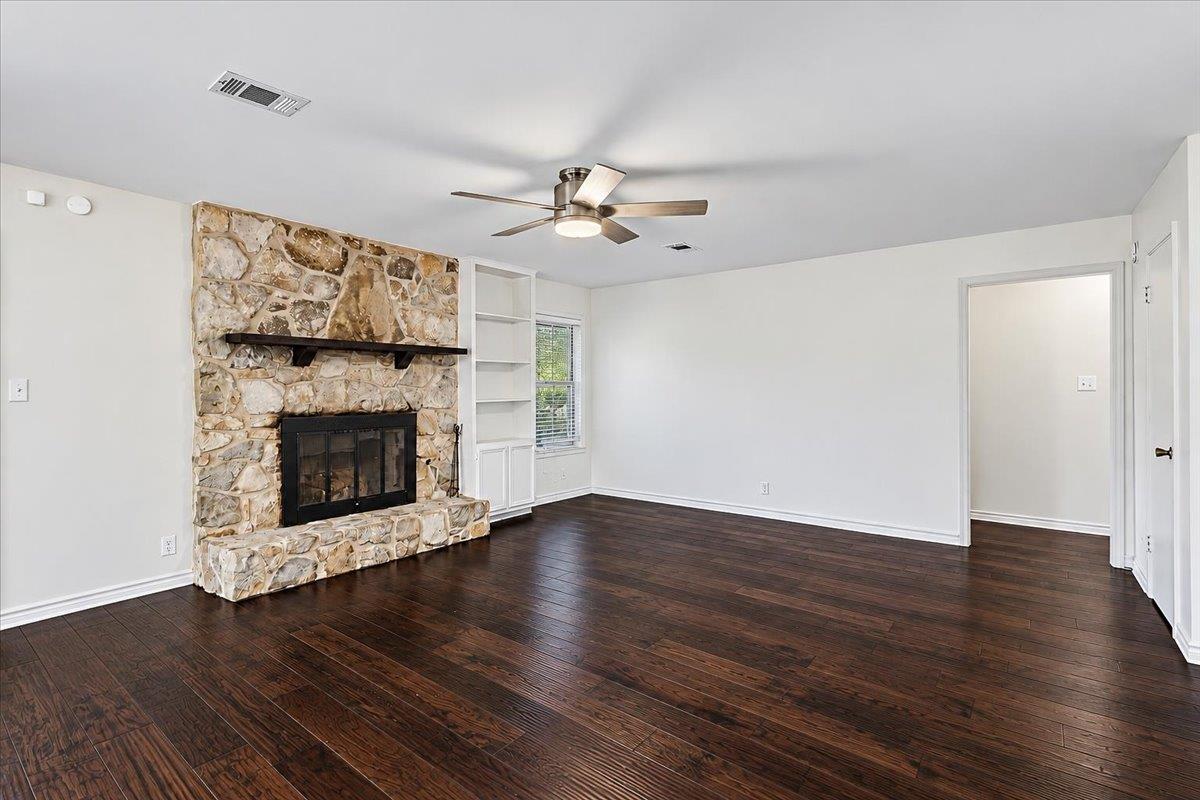 13010 Lamplight Village Ave Property Photo 13