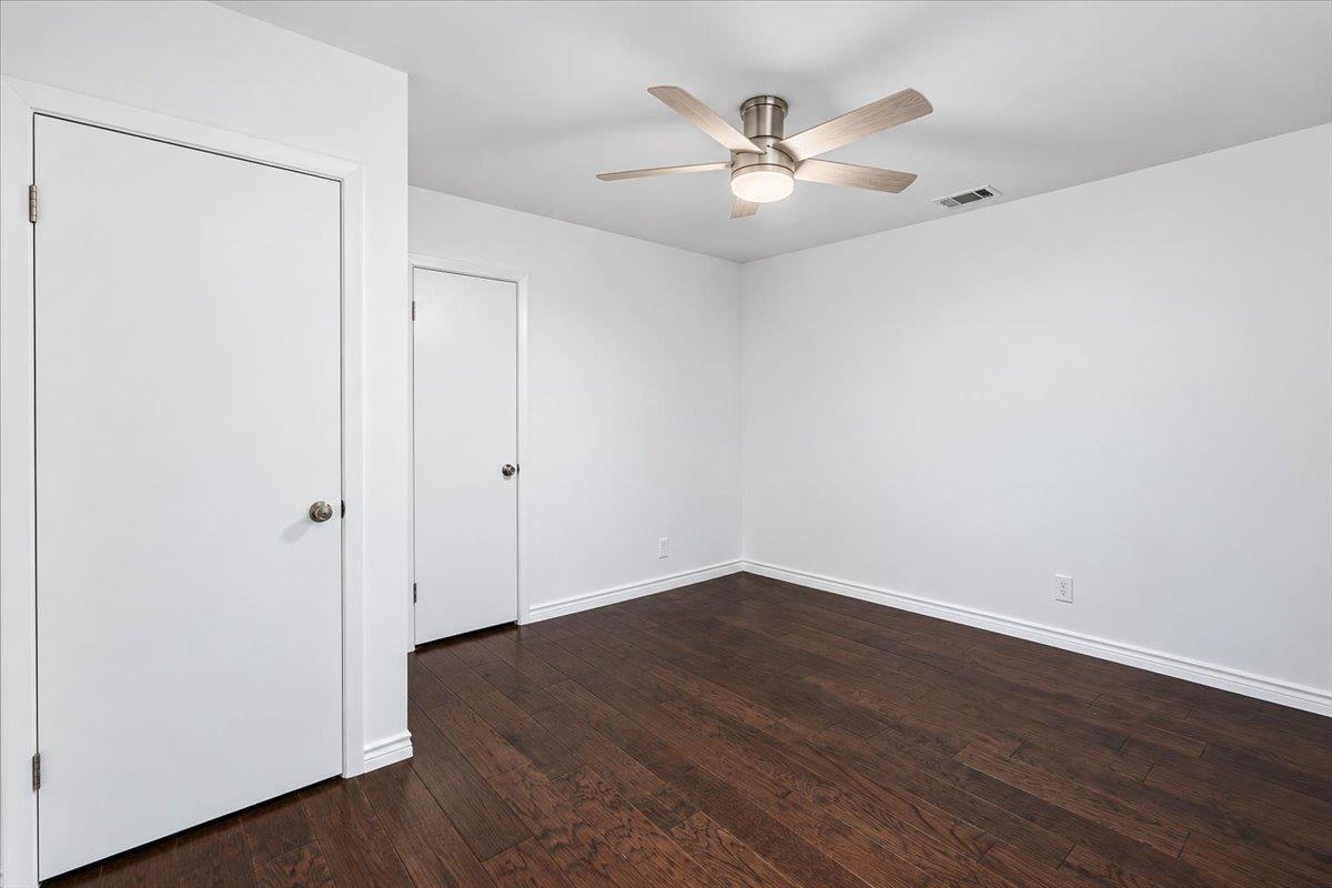 13010 Lamplight Village Ave Property Photo 19