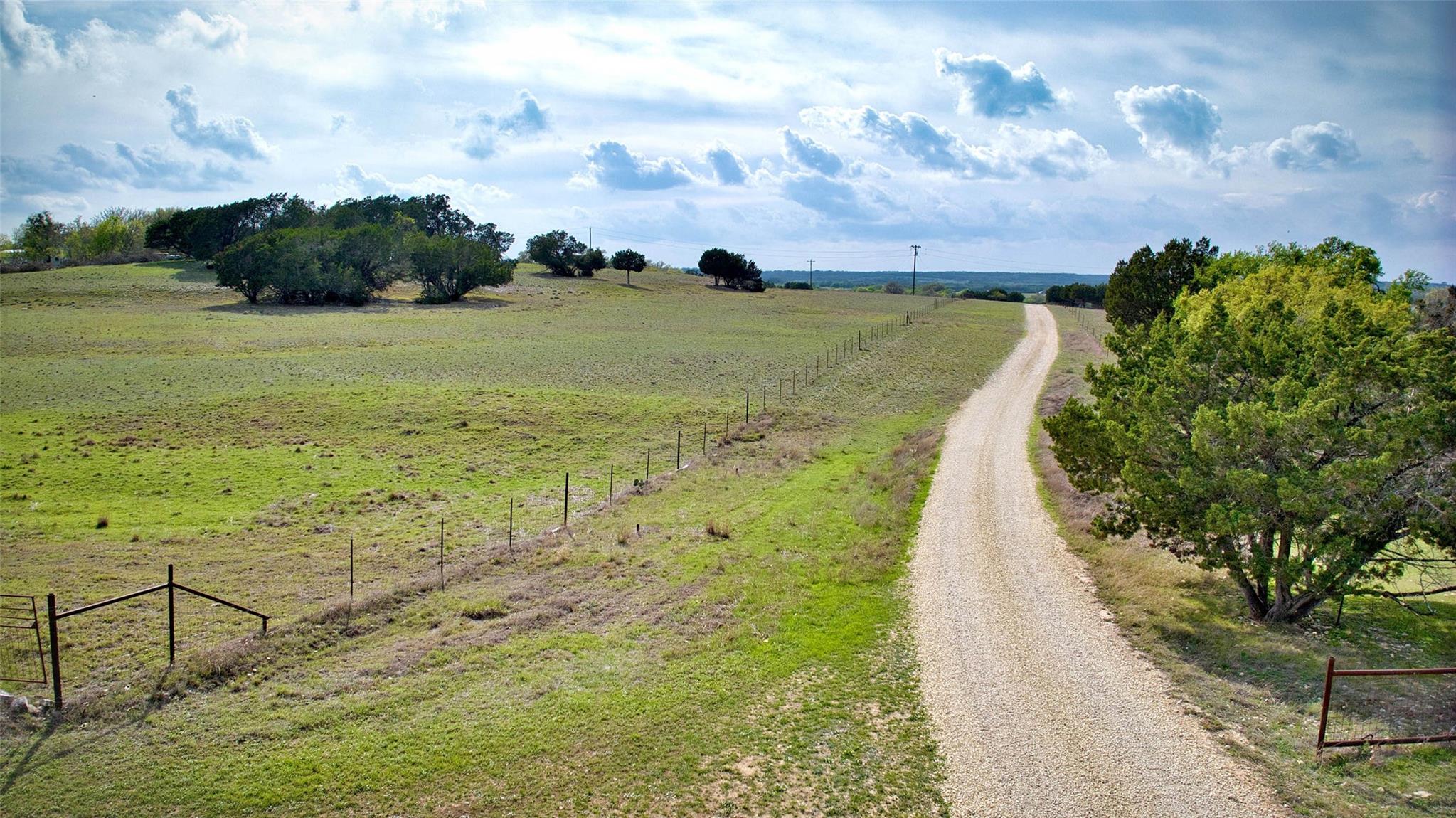 2010 Cr 228 None Property Photo 5